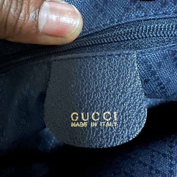 Authentic GUCCI handbag - Picture 5 of 12